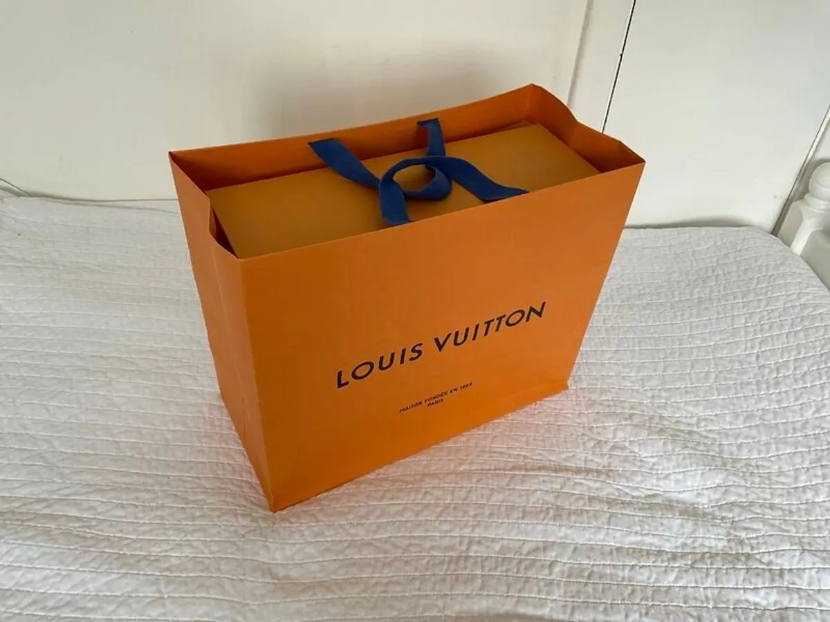 Louis Vuitton Alma PM Black Epi leather handbag - Image 2