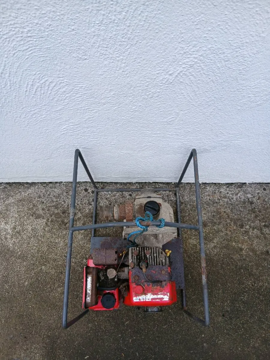 Kawasaki Petrol Water pump - Image 4