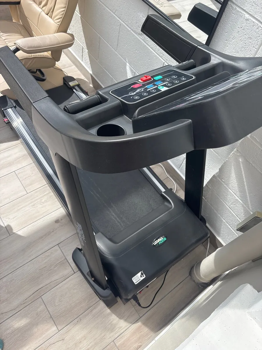 Treadmill - Image 3