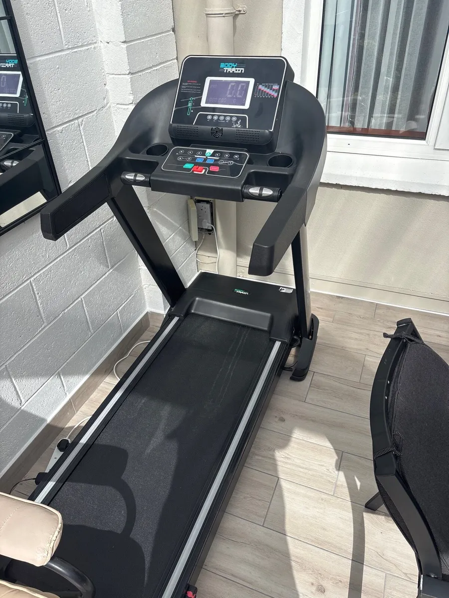 Treadmill - Image 1
