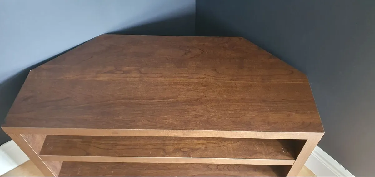 Corner TV Unit - Image 1