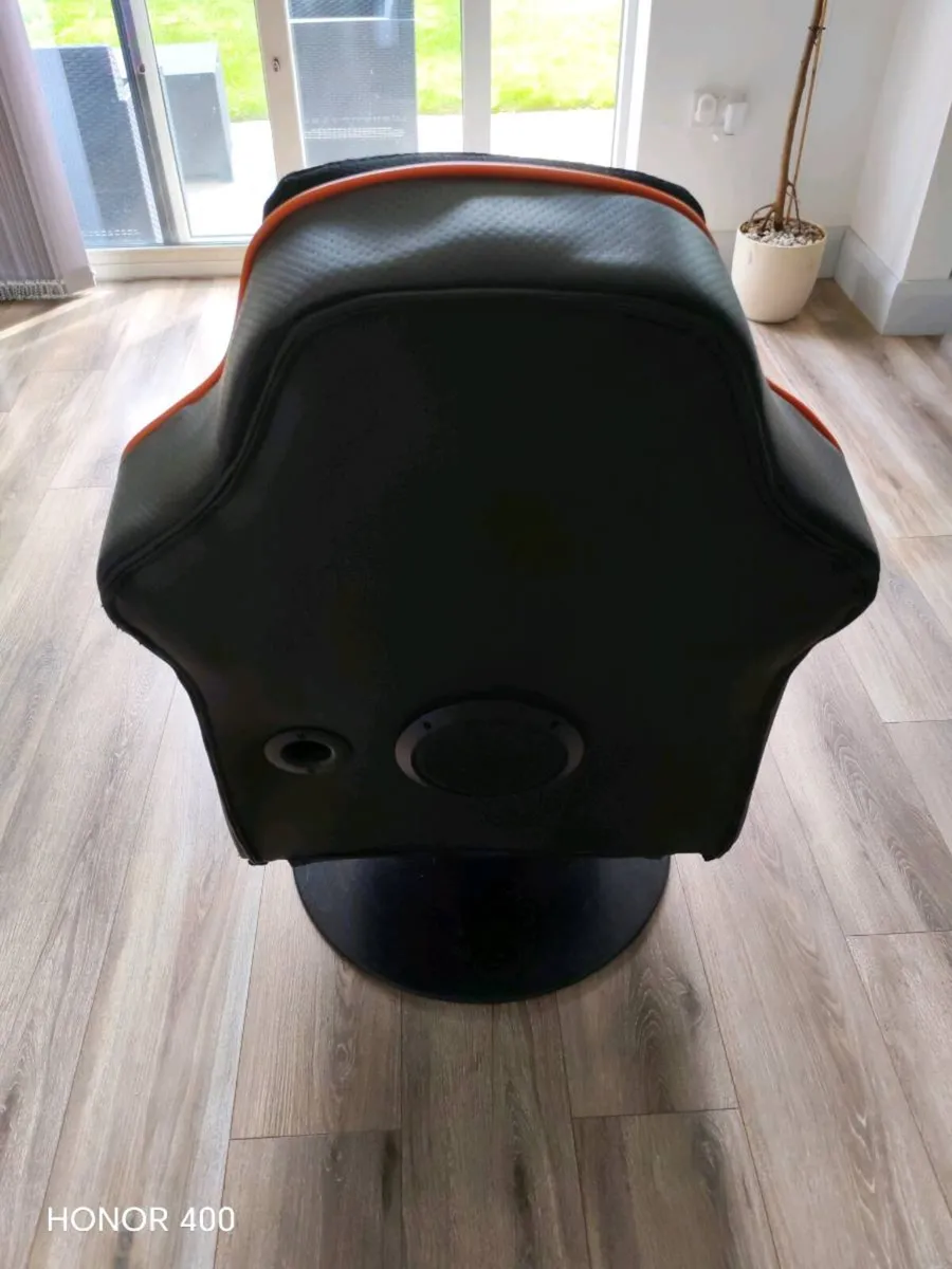 Gaming chair - Image 2
