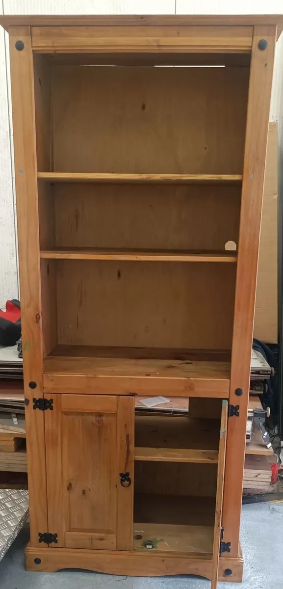 Cabinet - Image 3