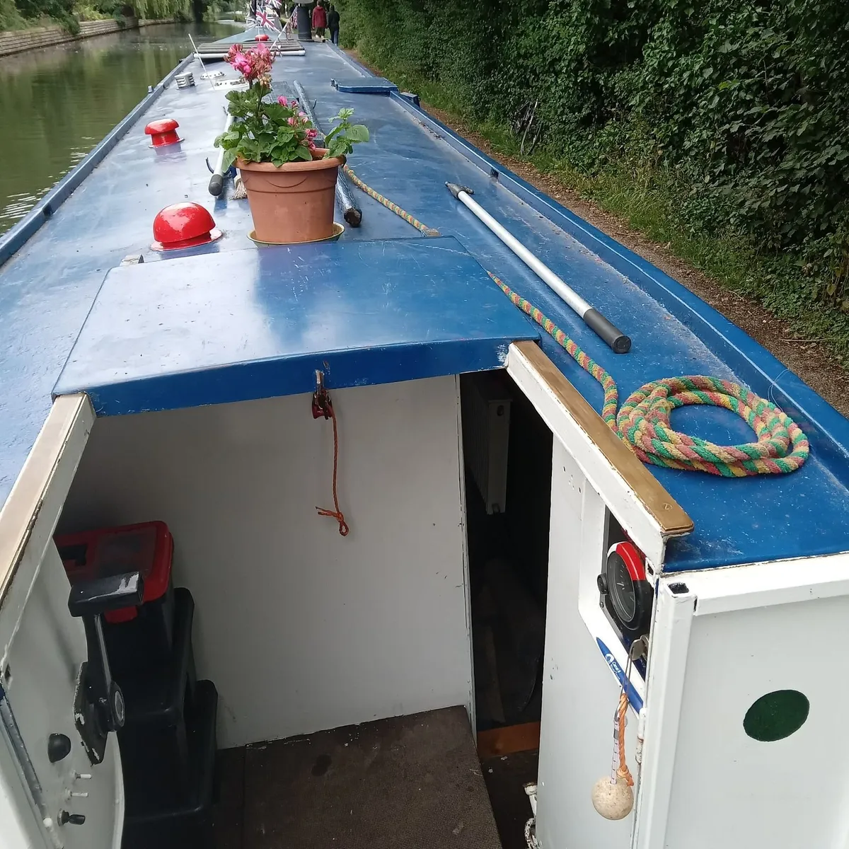 Narrowboat Houseboat on the Grand Canal - Image 4