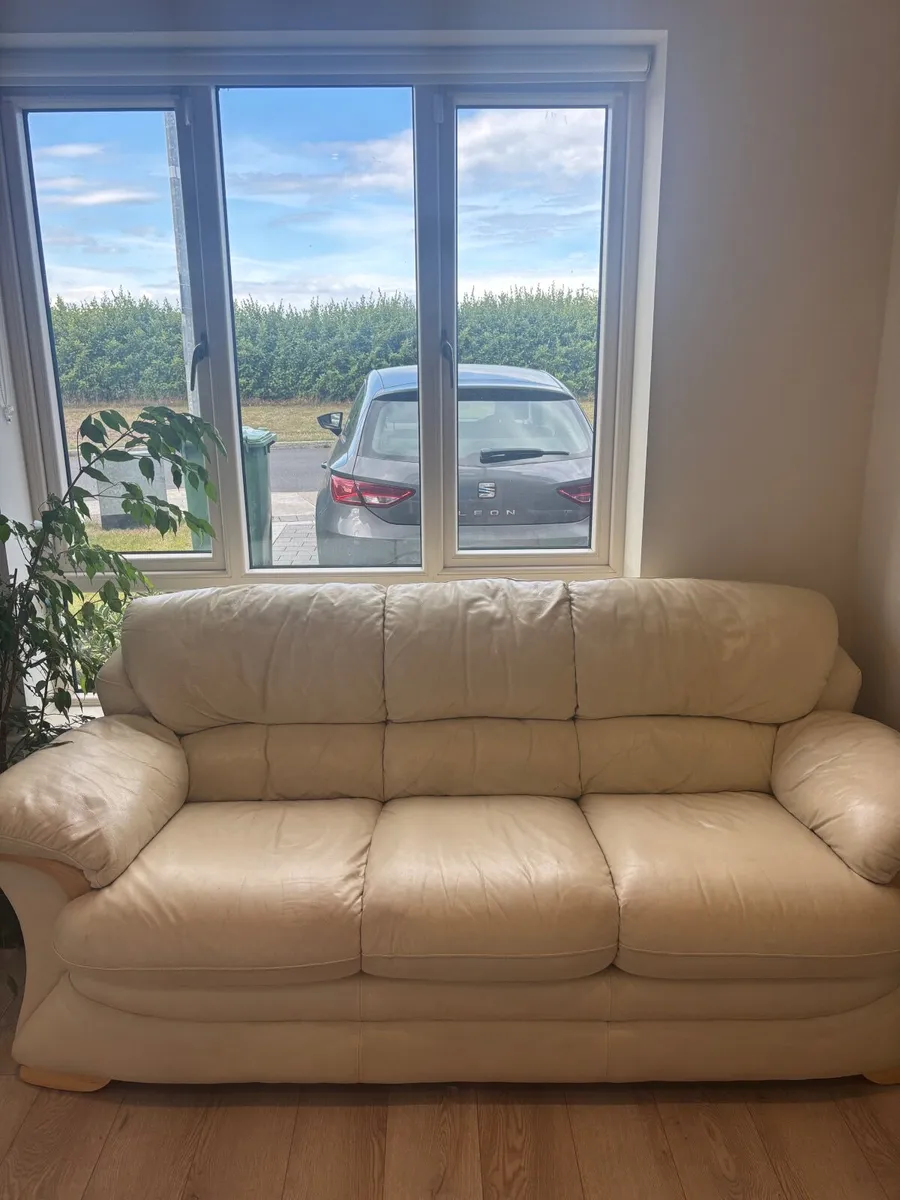 Couch - Image 1