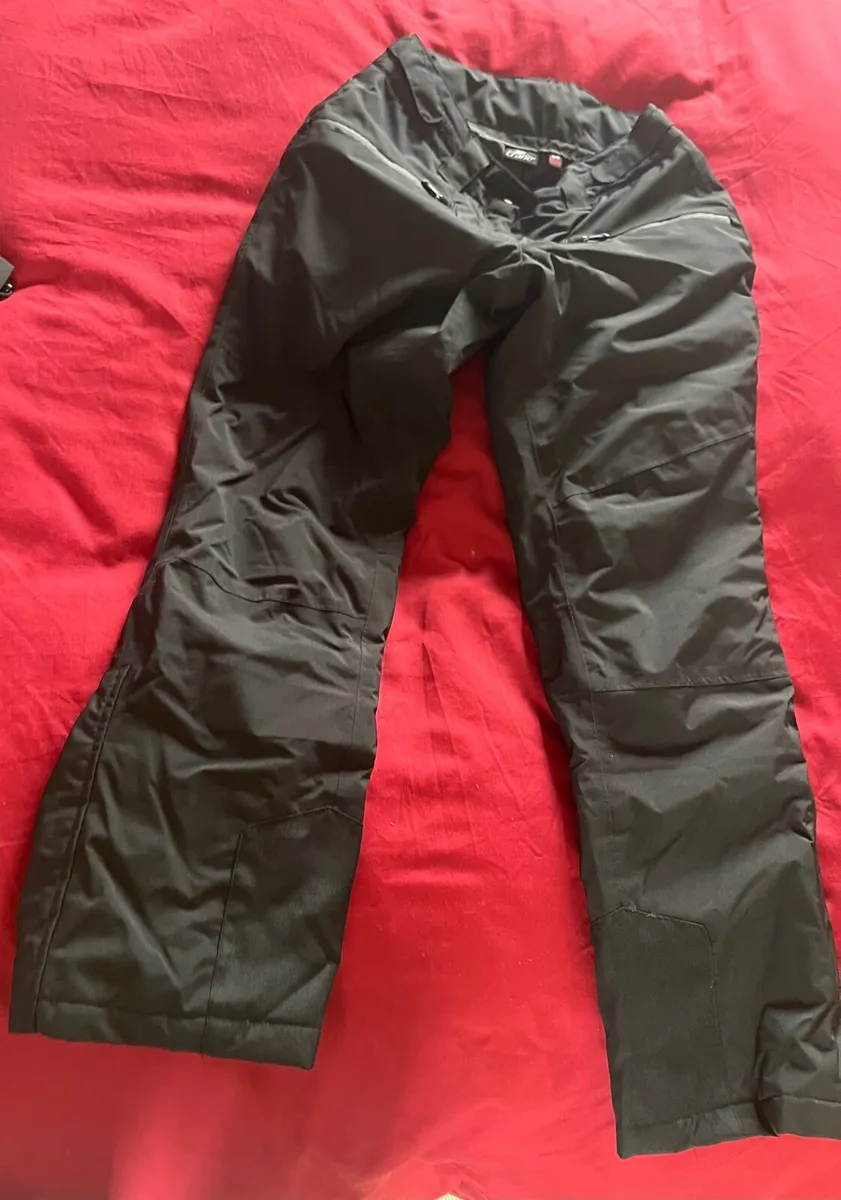 Ski gear for teenage girl - Image 4