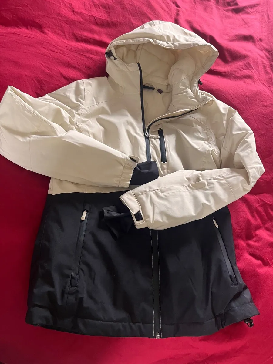 Ski gear for teenage girl - Image 1