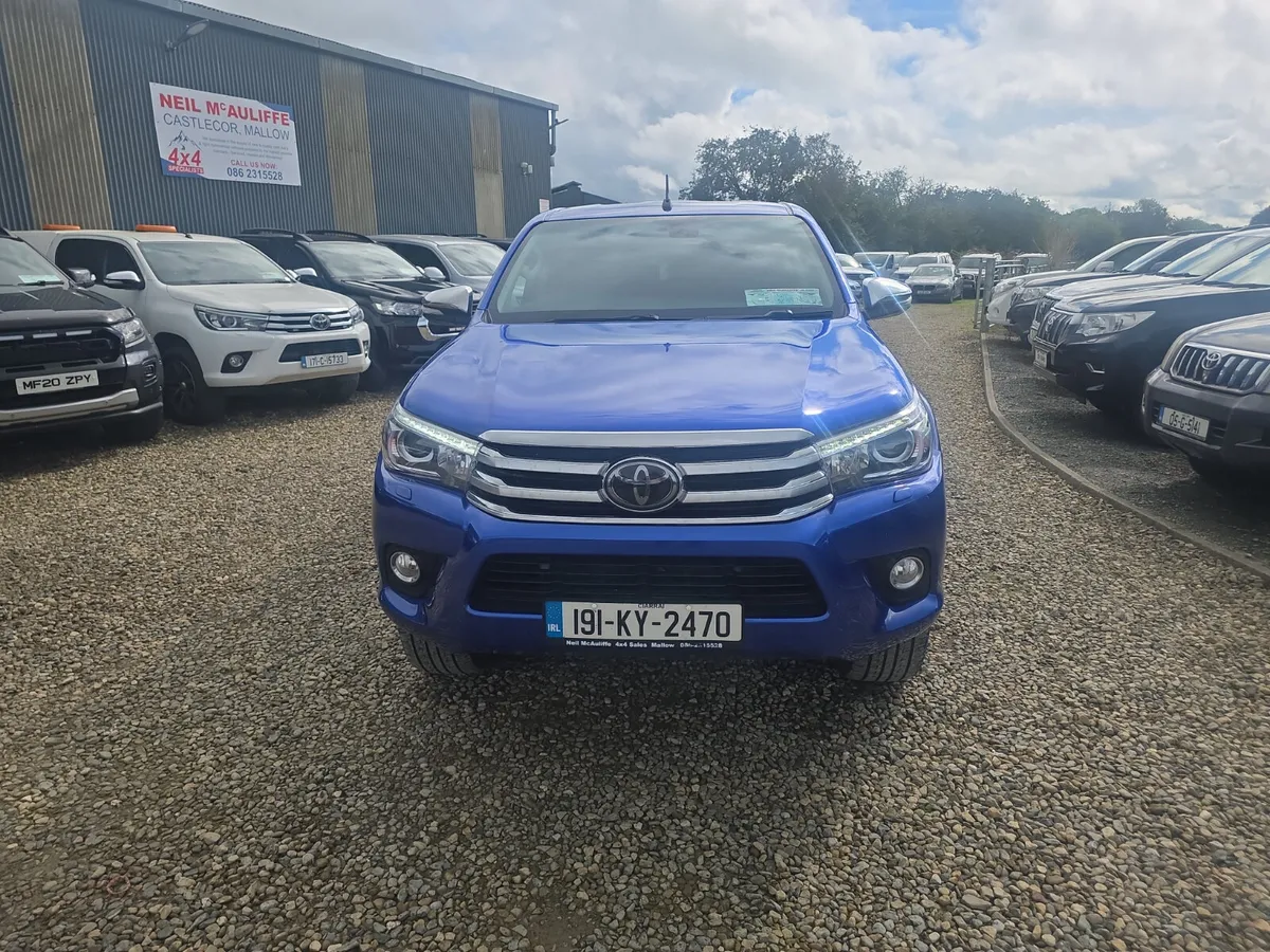 Toyota Hilux 2.4 D4D Invincible - Image 3