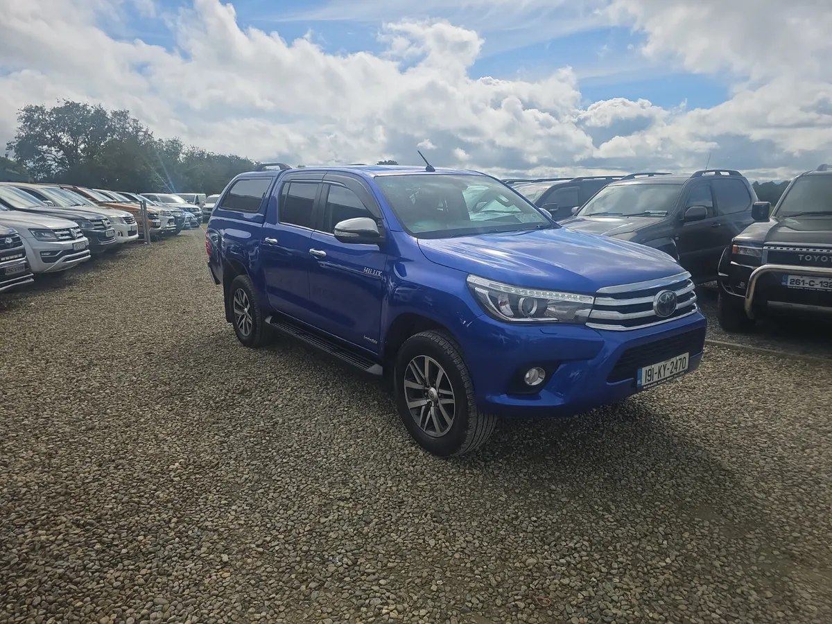 Toyota Hilux 2.4 D4D Invincible - Image 2