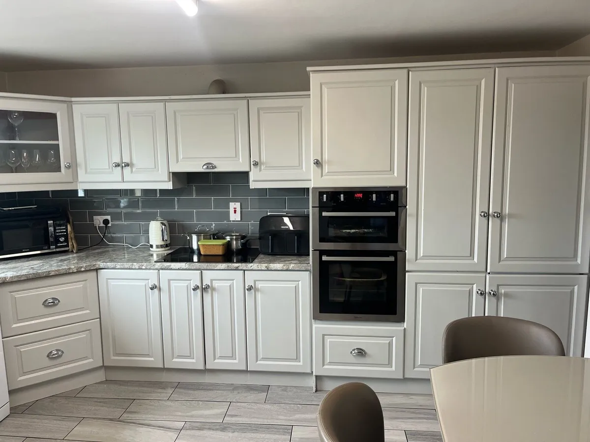 Kitchen - Image 2