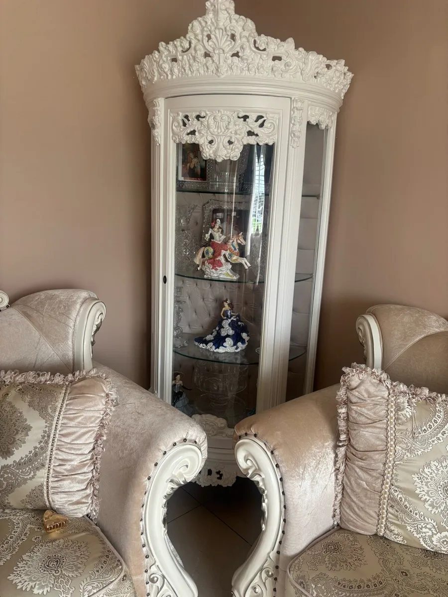 2x cabinets - Image 1
