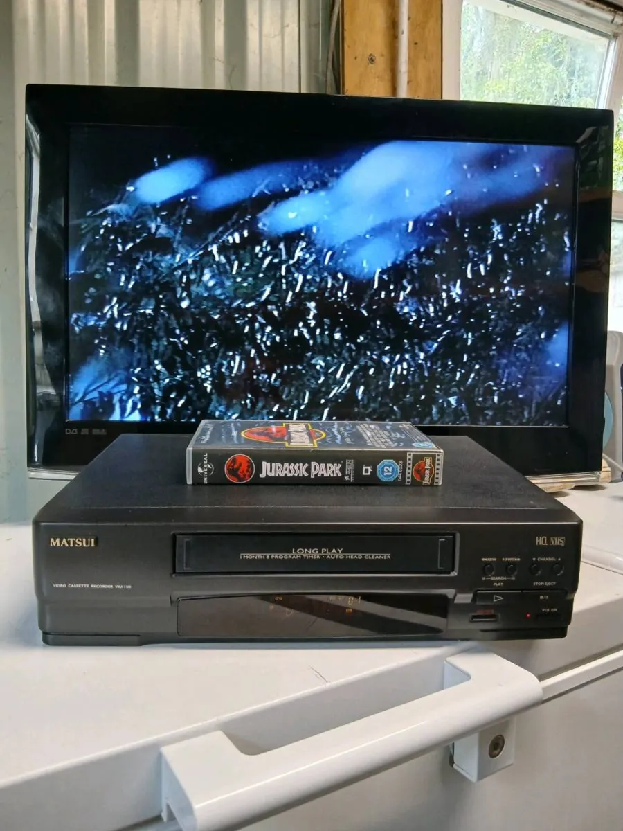 Matsui vhs player - Image 1