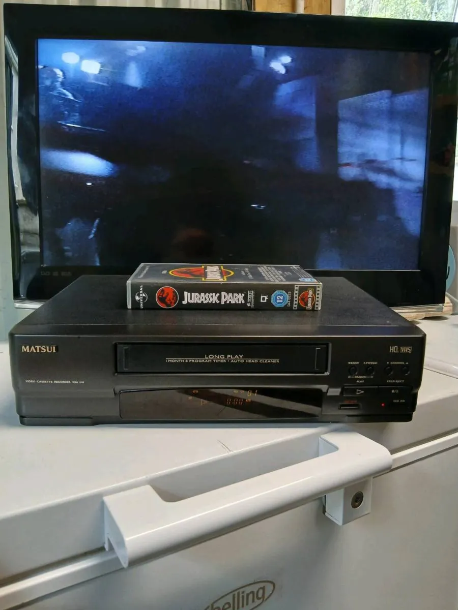 Matsui vhs player - Image 2