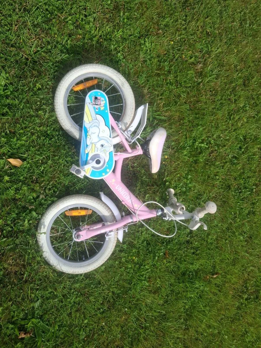 Unicorn girls bike - Image 1