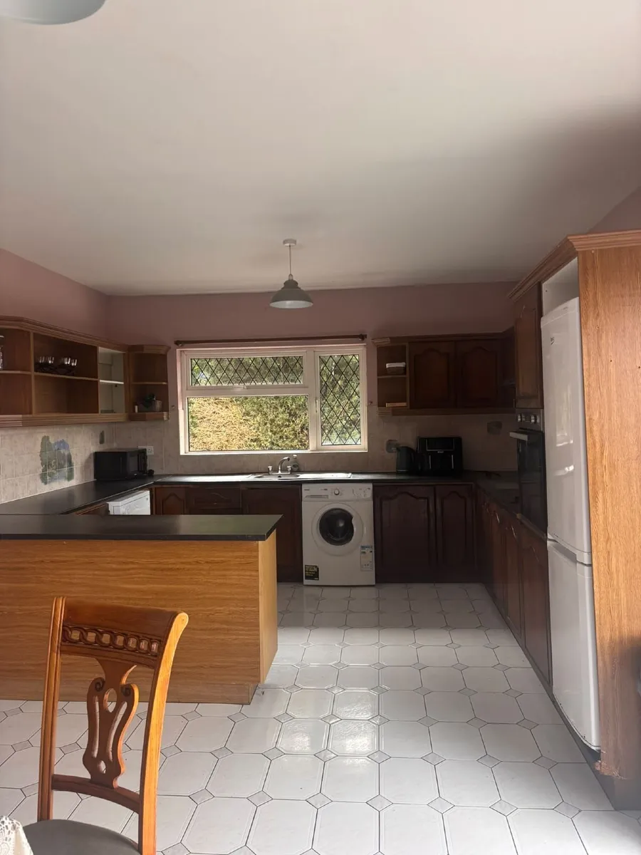 Kitchen - Image 4