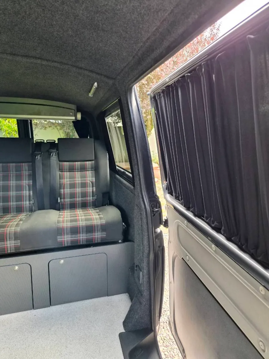 VW Transporter T32 4MOTION DSG LWB IMMACULATE - Image 4