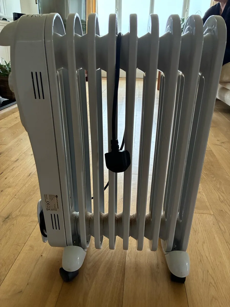 Prem-I-Air 2.5kW oil-filled radiator - Image 1