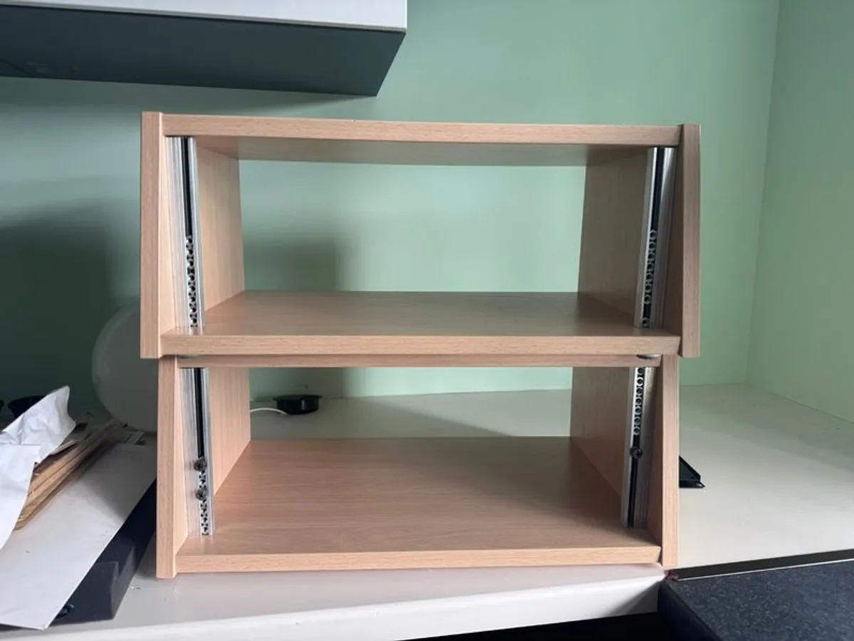 Thon Studio Desktop Rack 4U beech (x2)
