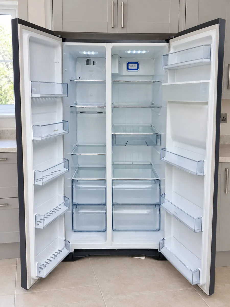 Kenwood American-Style Fridge Freezer – Total No F - Image 2