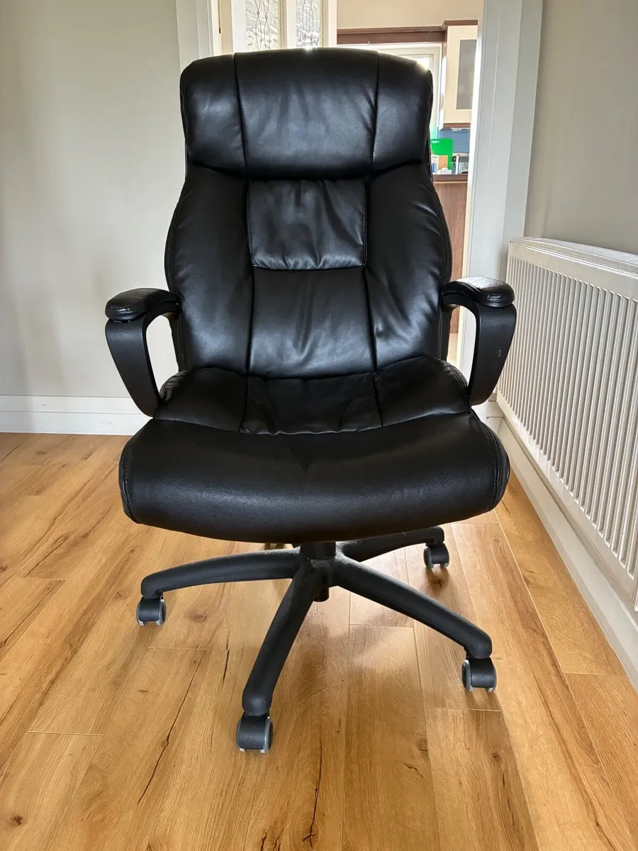 Office Chair - Image 1