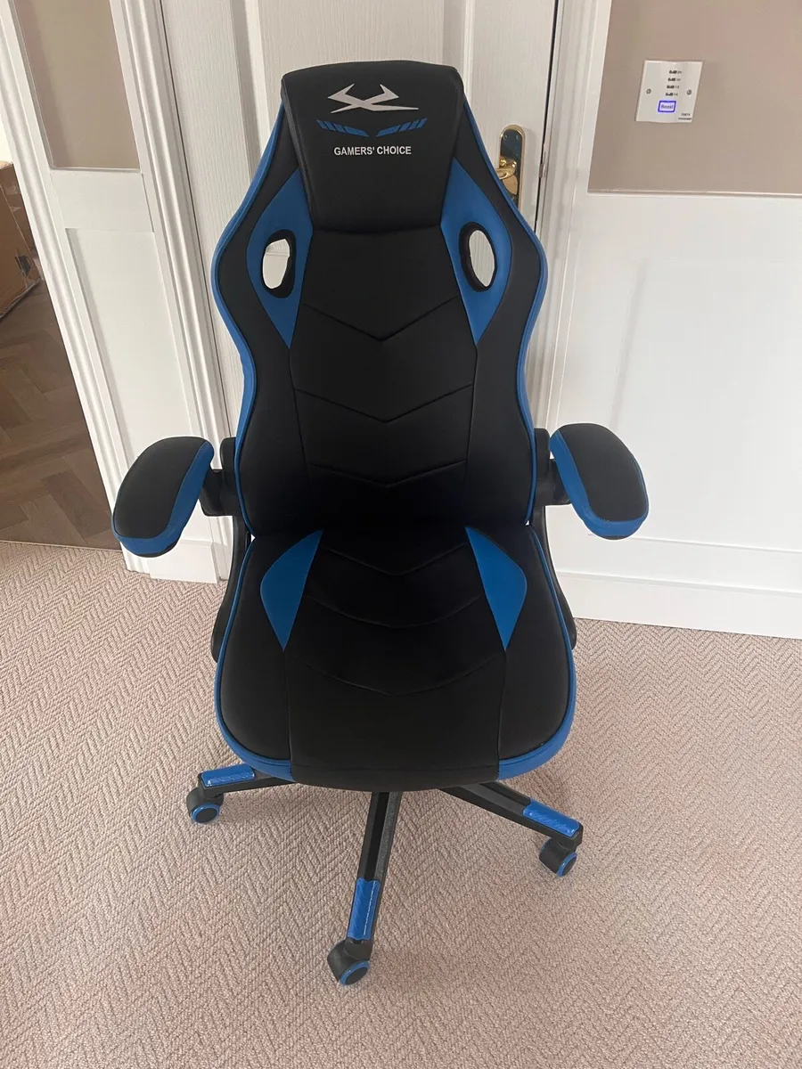 Gaming Chair - Image 1