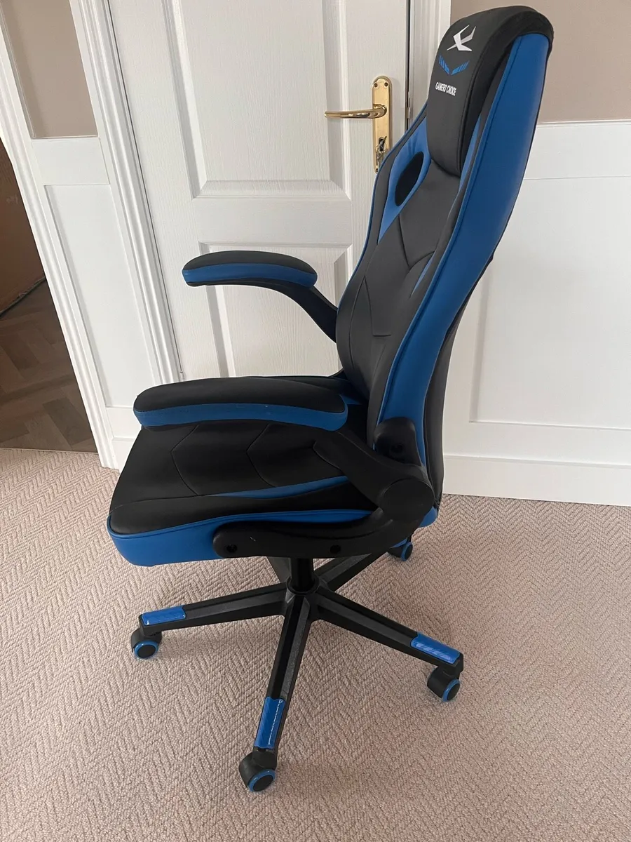 Gaming Chair - Image 3