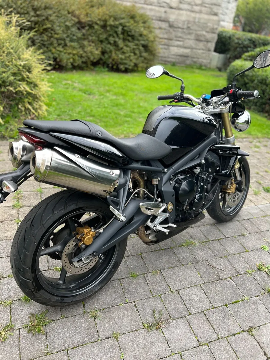 Triumph Street Triple 2011 - Image 3