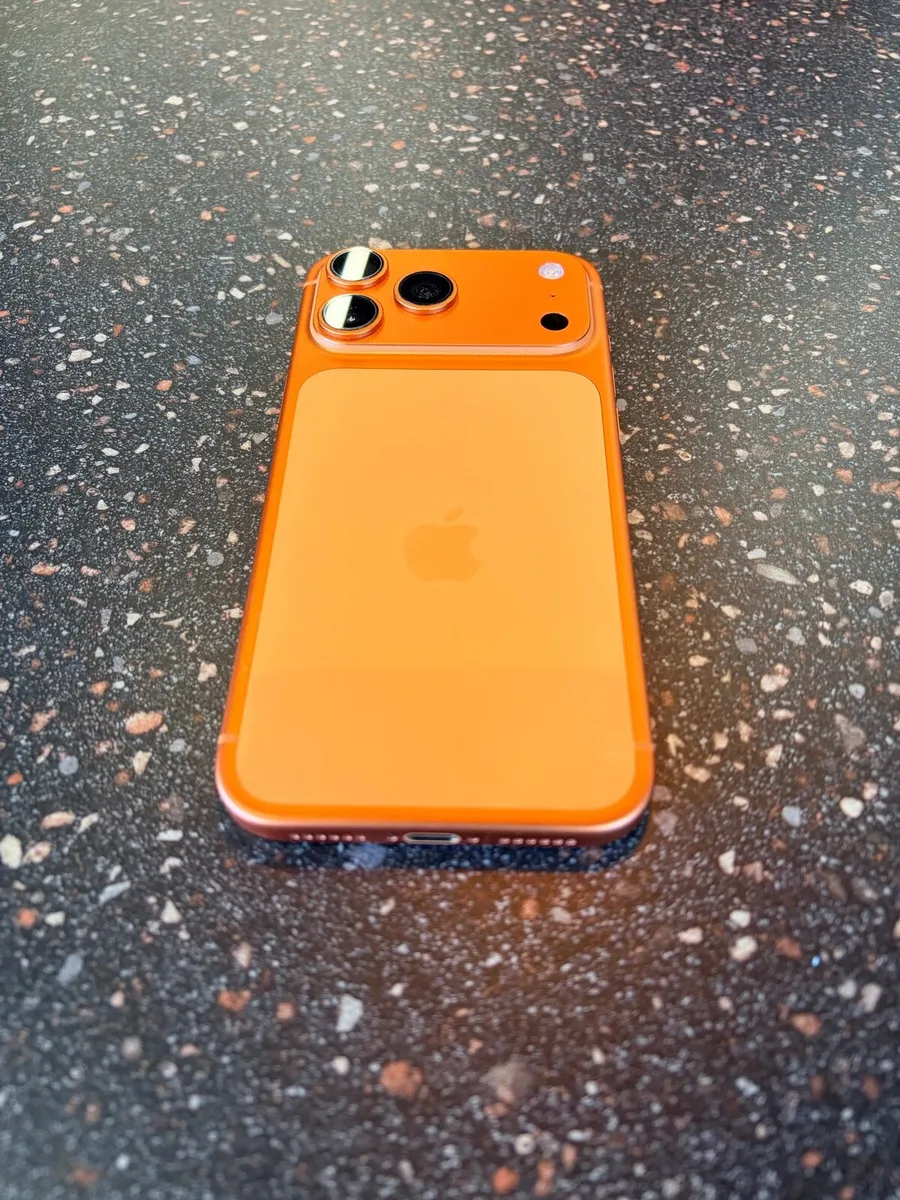 iPhone 17 Pro Max - Image 2