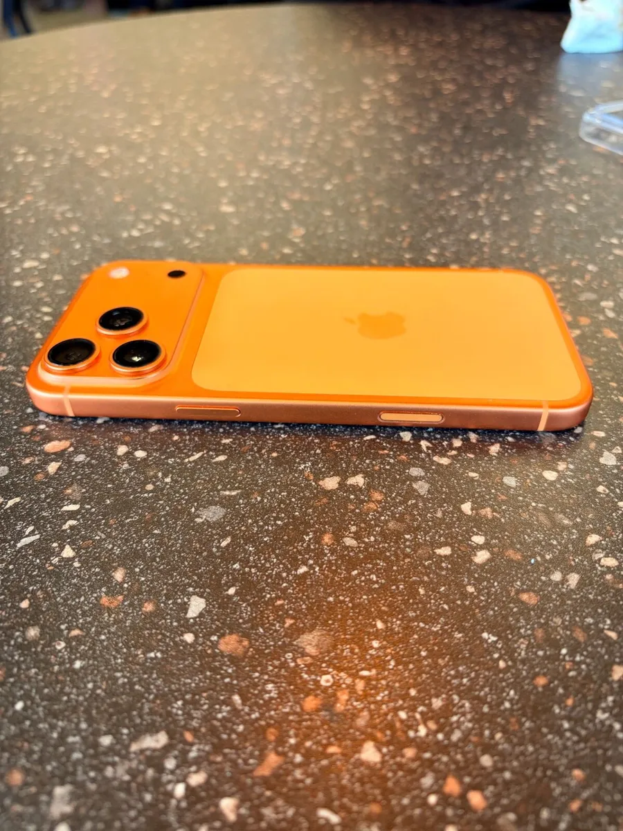 iPhone 17 Pro Max - Image 3