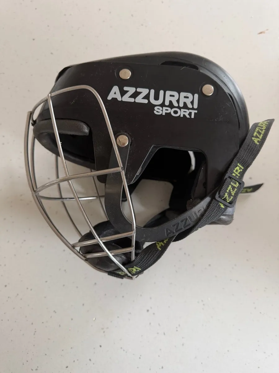 Azzurri Hurling Helmet - Image 1