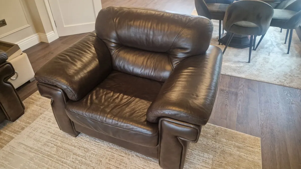 Leather sofa - Image 4