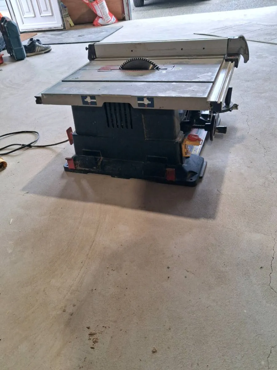 Table saw - Image 4