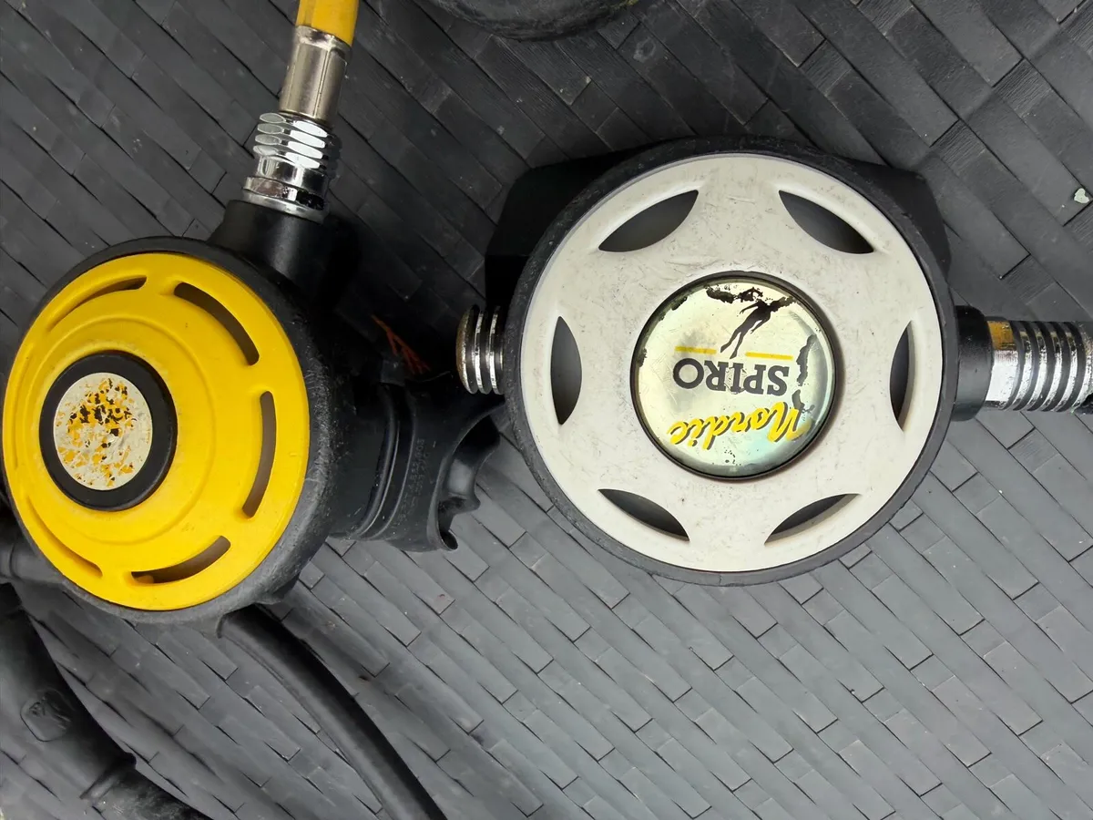 Scuba regulator set - Image 3