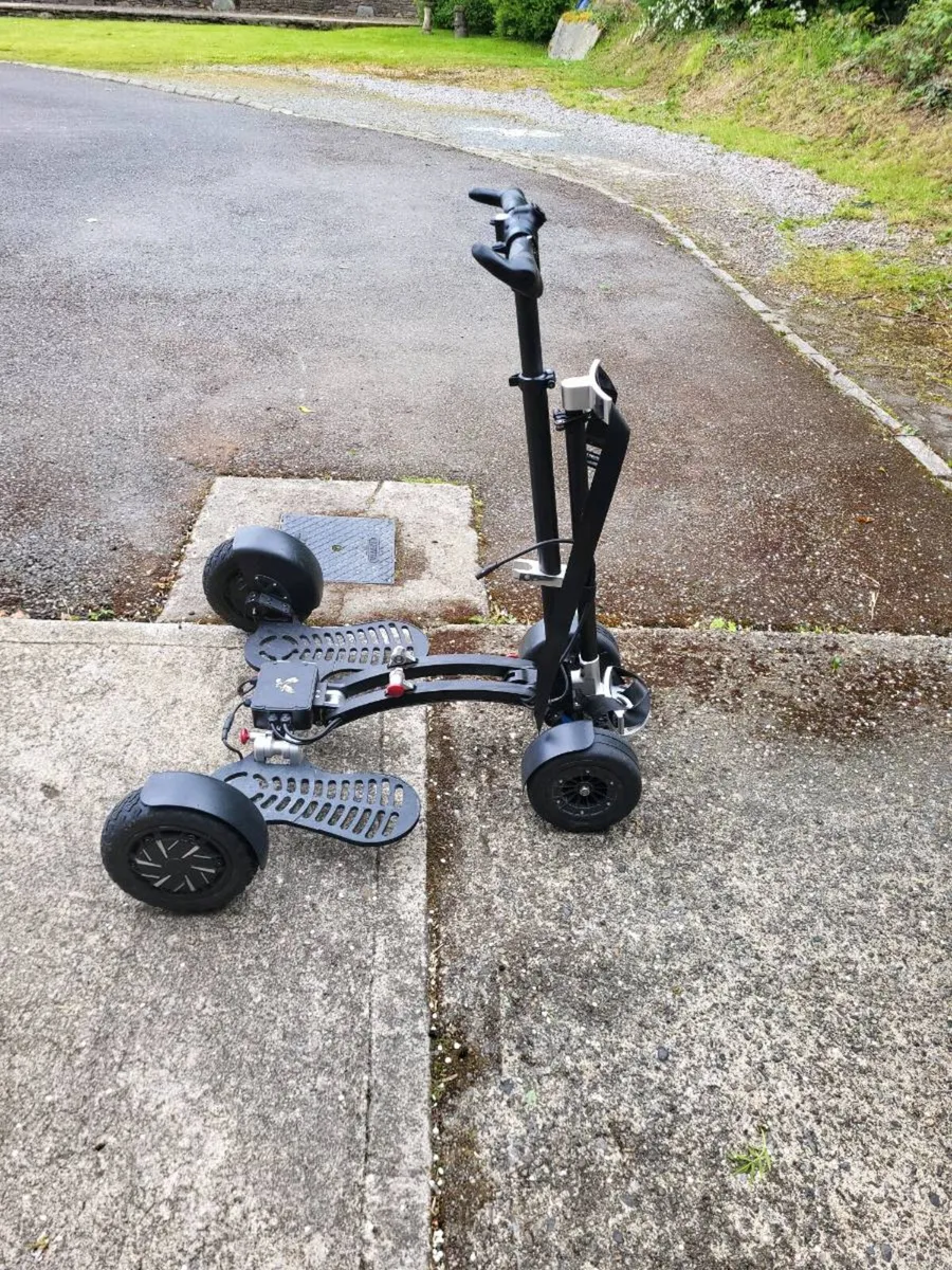 Hybrid trailer - Image 1