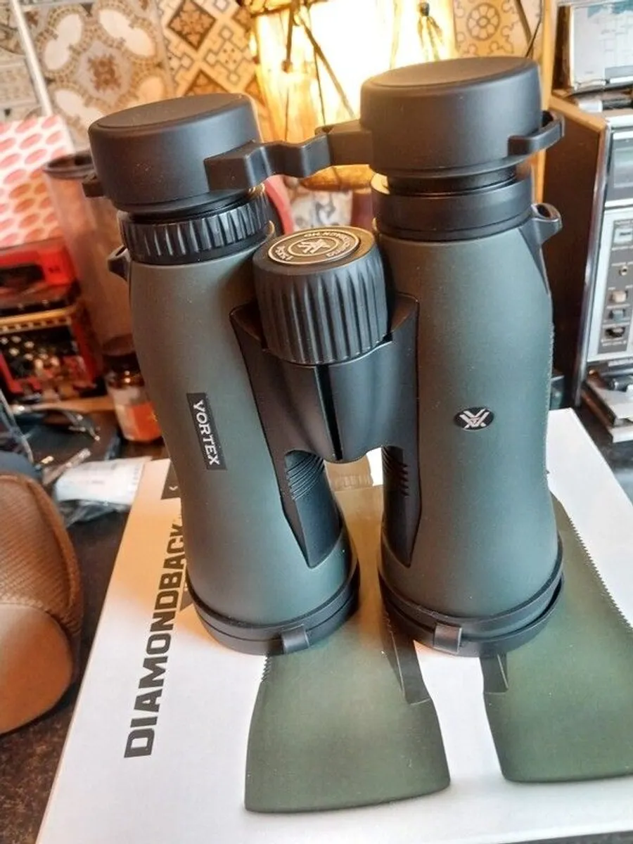 Vortex Diamondback Binoculars - Image 3