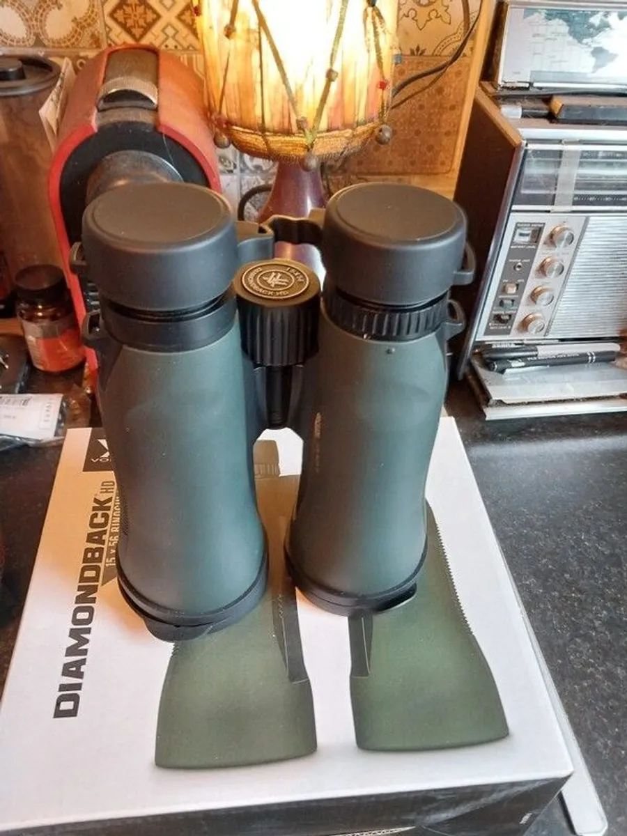 Vortex Diamondback Binoculars - Image 4