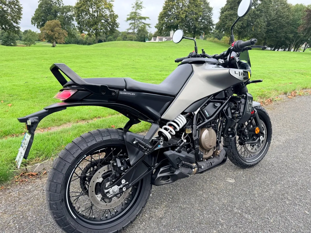 Husqvarna Svartpilen 401 - Image 3