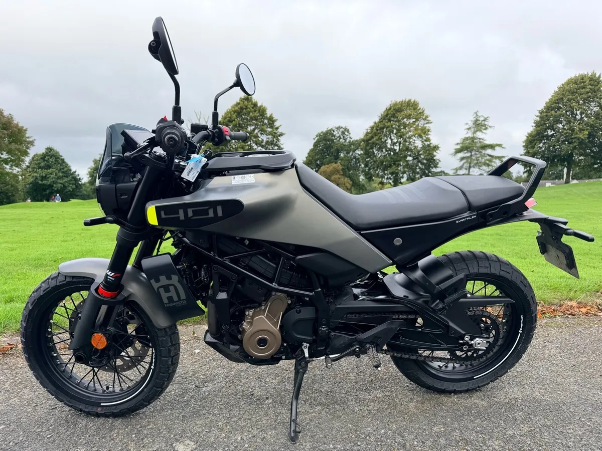 Husqvarna Svartpilen 401 - Image 4
