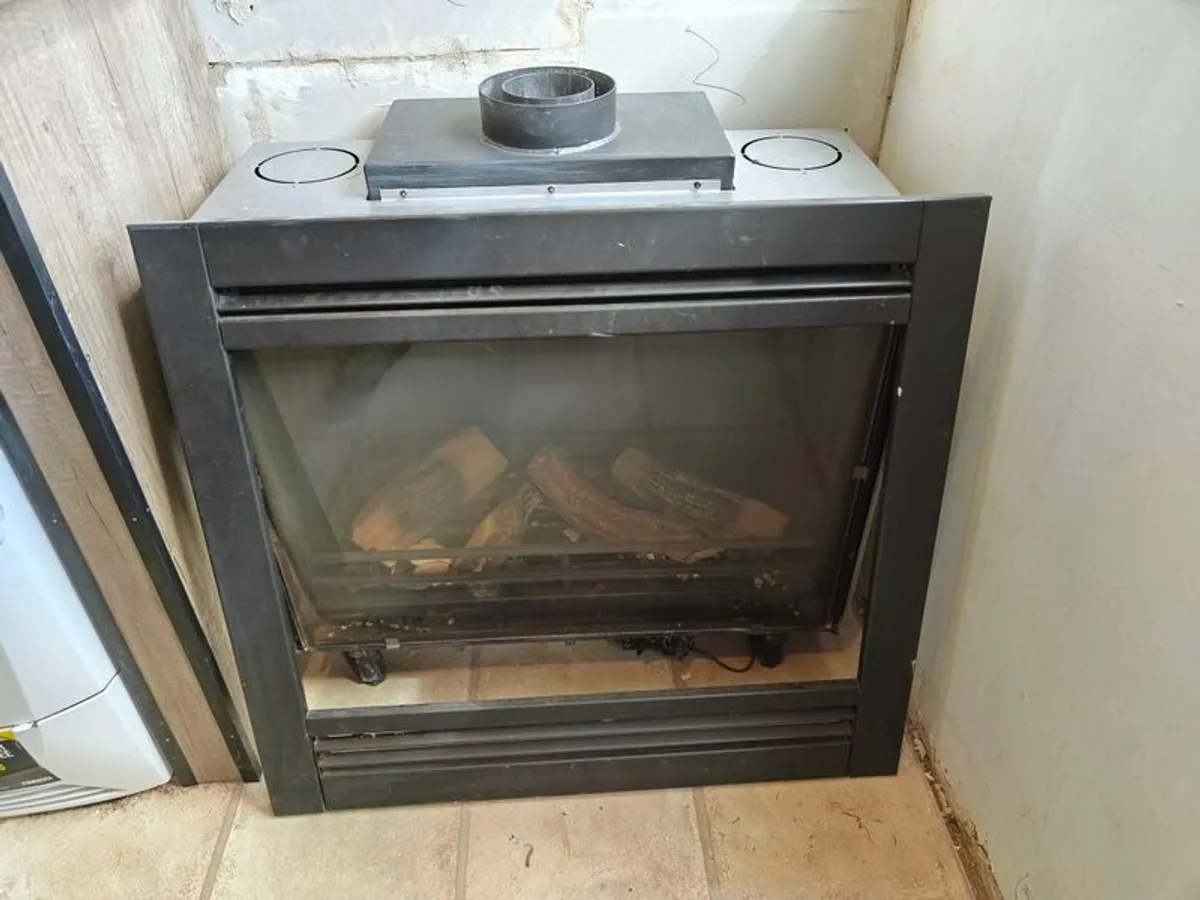 gas fire - Image 2