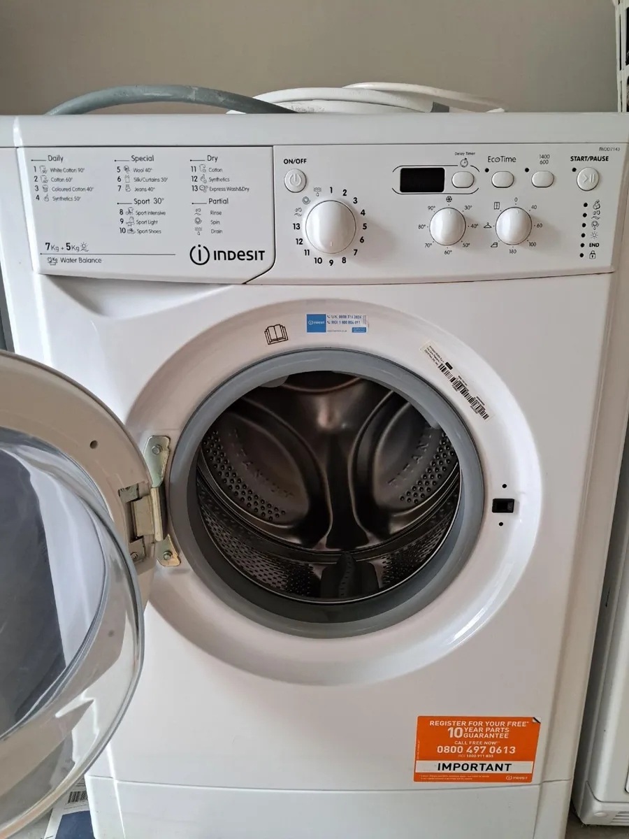 INDESIT Washer Dryer - Immaculate Condition - Image 4