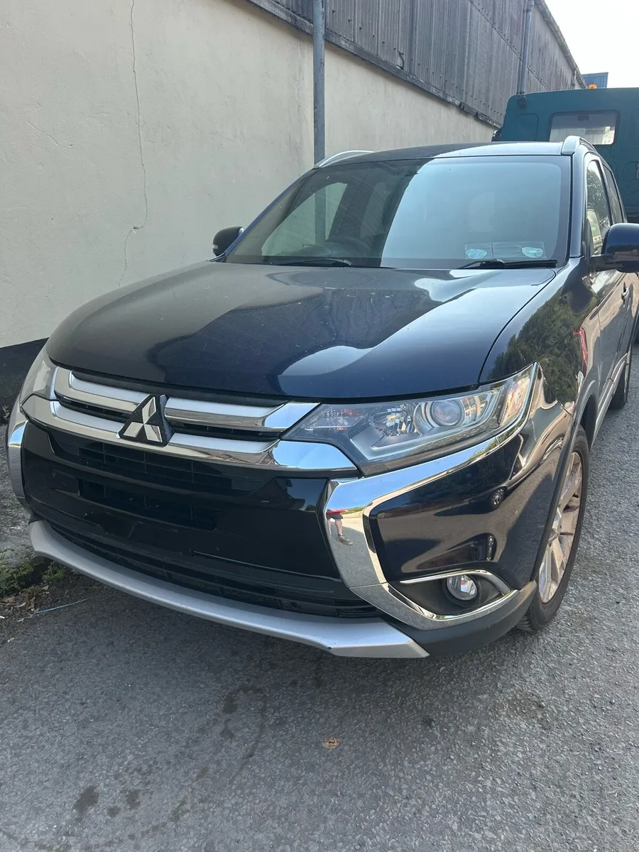 Mitsubishi Outlander - Image 1