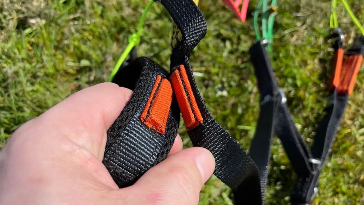 Independence Pioneer M paraglider + Independence Logo! Pro harness (with reserve chute) sold as a set - Image 3