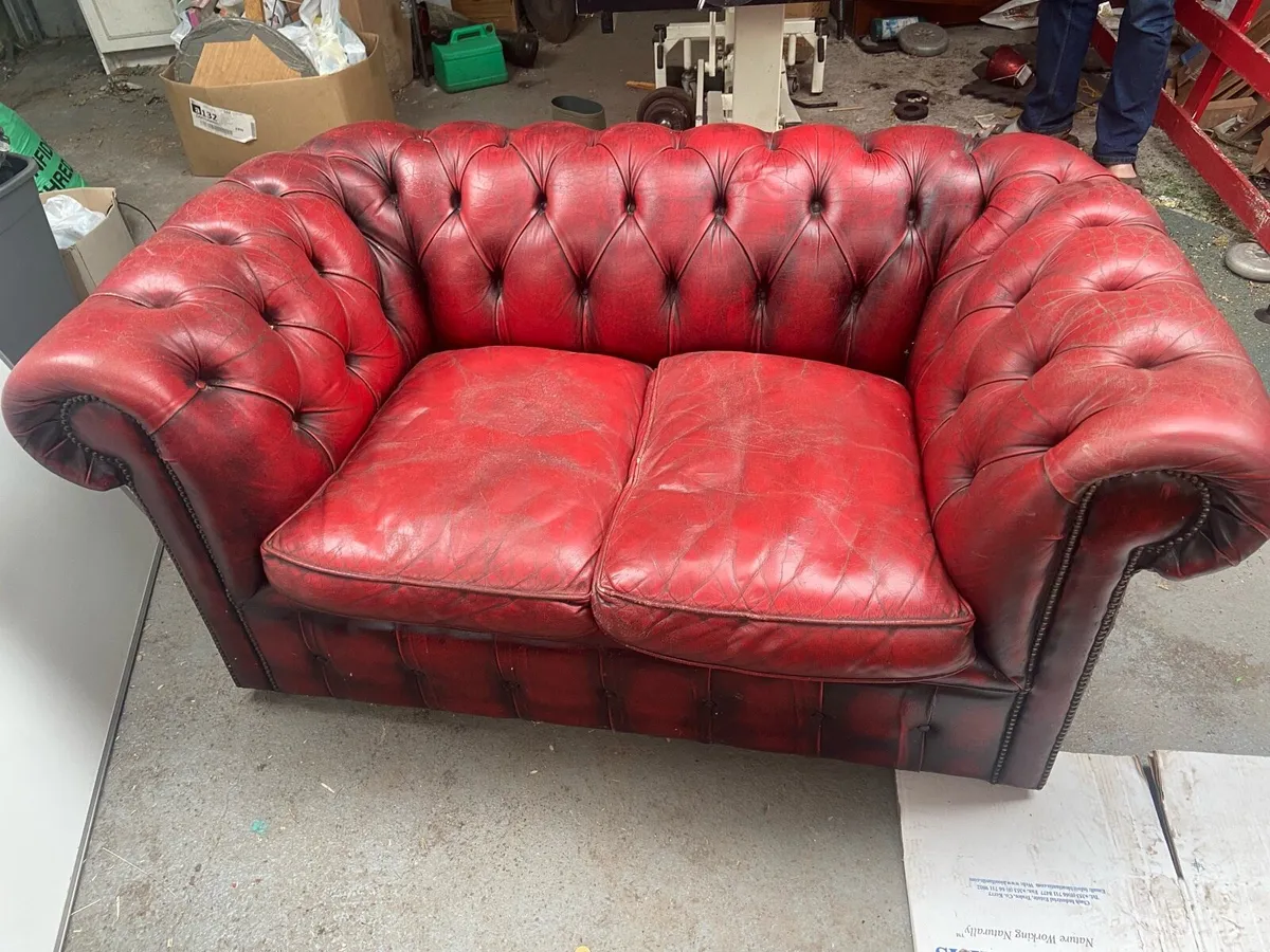 Chesterfield couch - Image 1