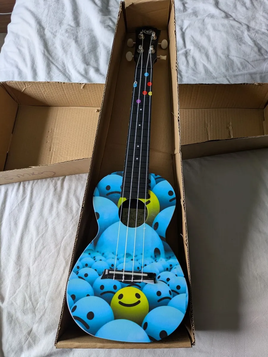 Ukulele for sale - Image 1