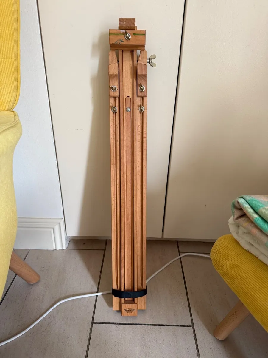 Mabef field easel - Image 2