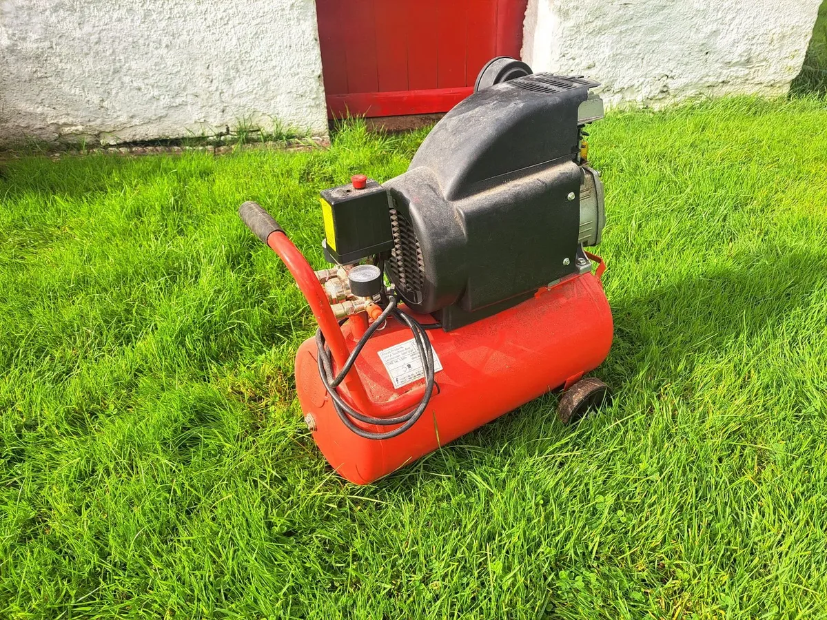 Rhyas 24L 7.3CFM Portable Air Compressor. - Image 3