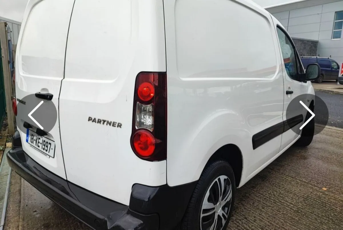 PEUGEOT partner van - Image 2