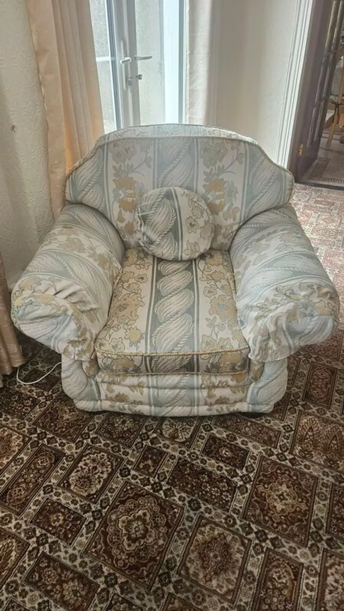 Couch Free To Take - Image 2