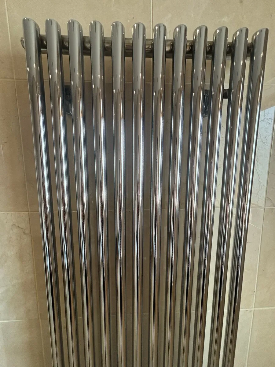 silver radiator - Image 1
