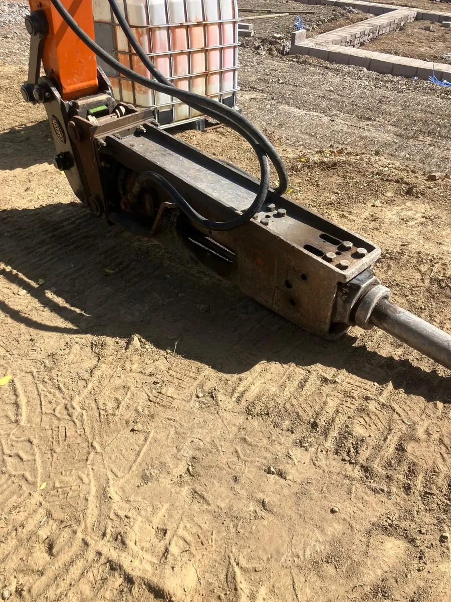 Rock Hammer - Image 1